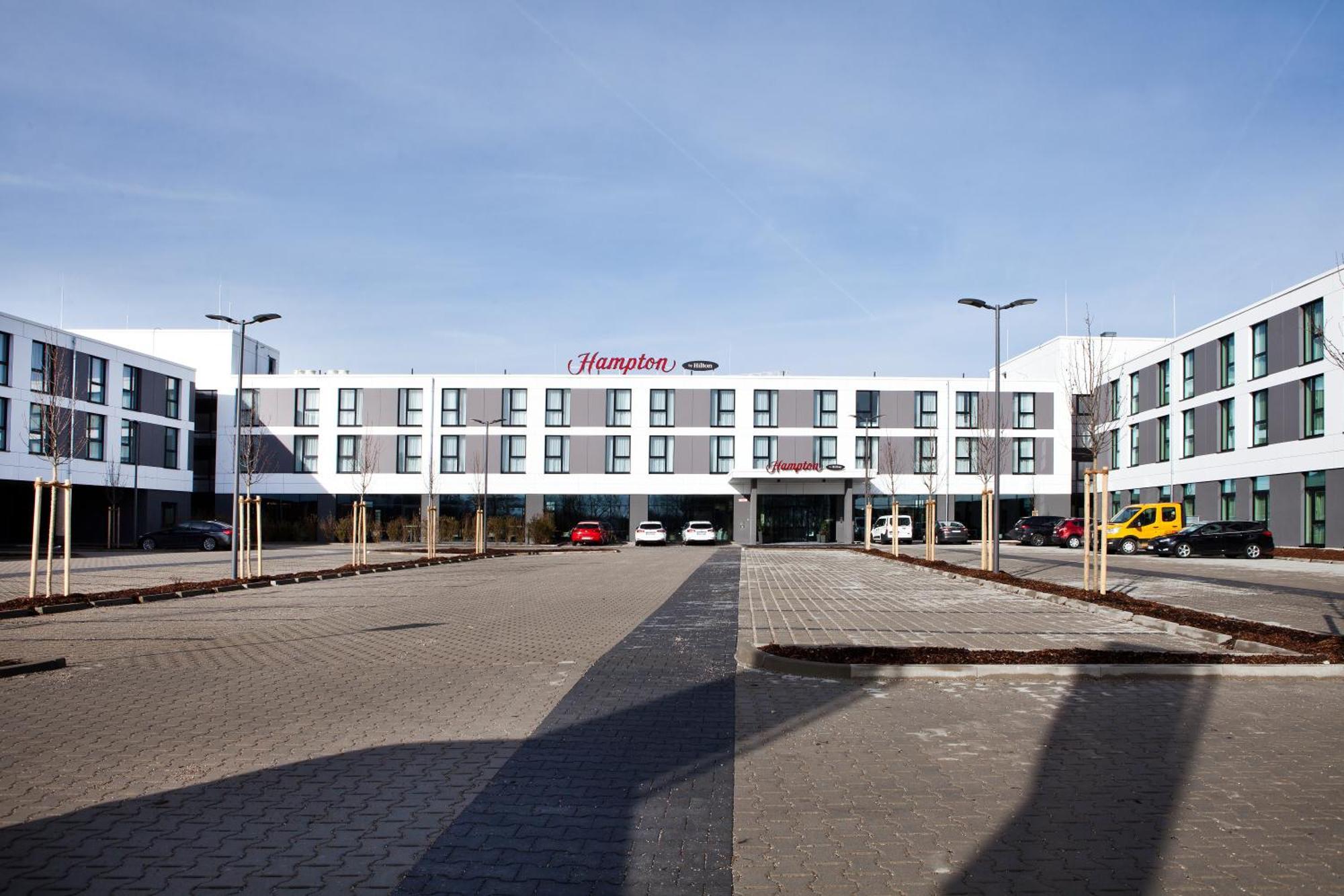 Готель Hampton By Hilton Munich Airport South Гальбергмос Екстер'єр фото